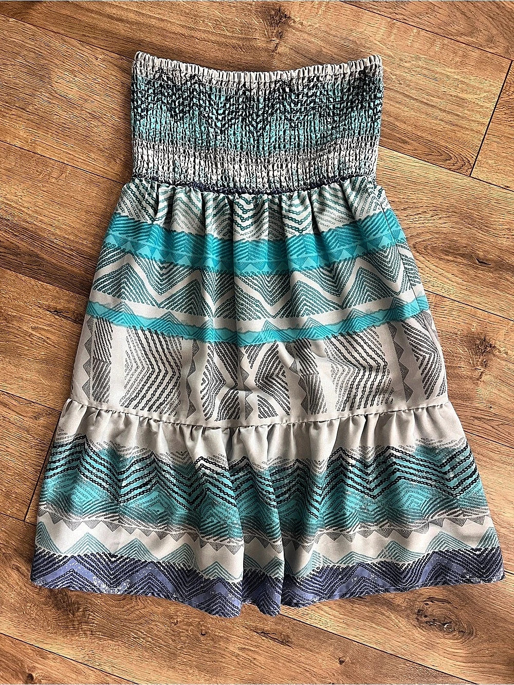 American Eagle Geometric Strapless Mini Dress in Blue & Gray Size Small